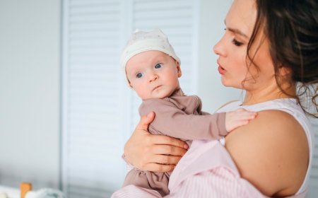 Yenidoğan Bebek Neden Emmiyor?