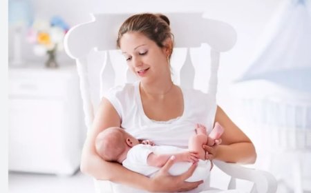 Bebeğe İlk Süt Ne Zaman Verilmeli? İşte Emzirmeye Dair Tüm Merak Edilenler