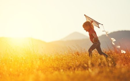 Çocukları Mutlu Etmenin Yolları: 11 Soru ile Duygusal Farkındalık ve Pozitif Yaşam
