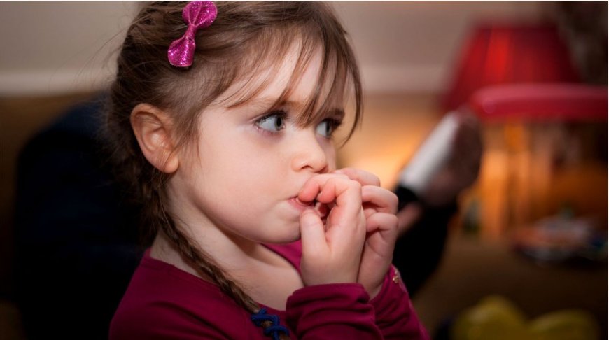 Çocuklarda Tırnak Yeme Sorunu: Sessiz Bir Yardım Çağrısı